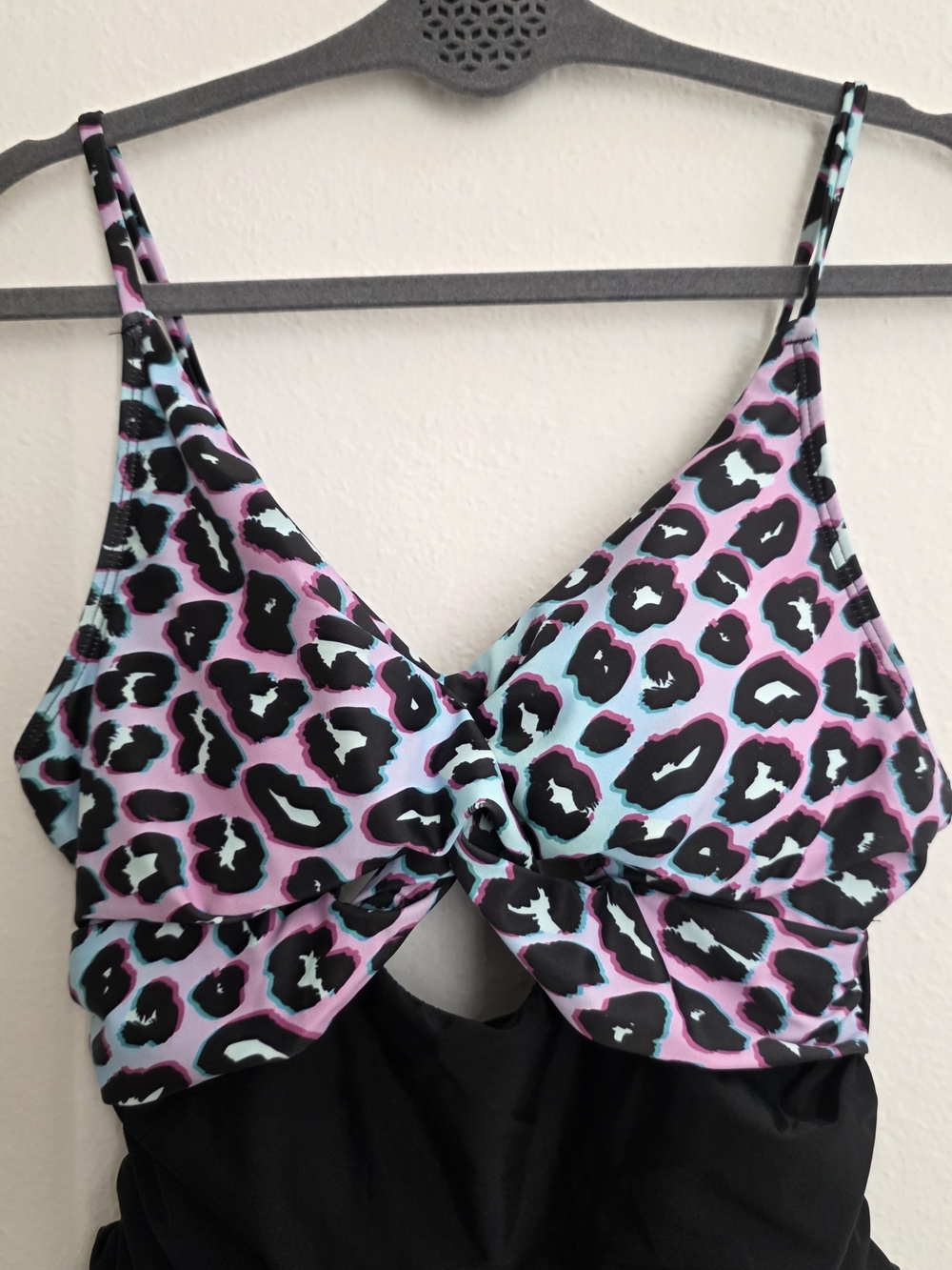 COCOPEAR NWT Sexy Cutout One Piece Swimsuit Size M - Picture 5 of 9